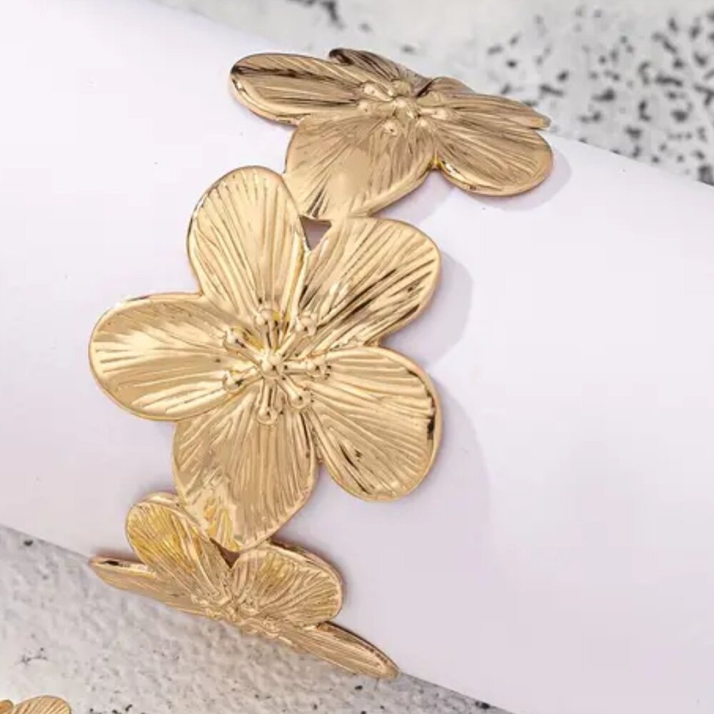 HIBISCUS BRACELET - Picture 2 of 2
